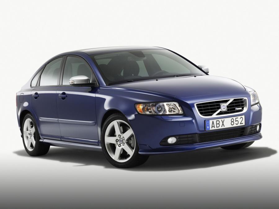  Volvo S40 R-Design 2008 года  (фото 6 из 18)